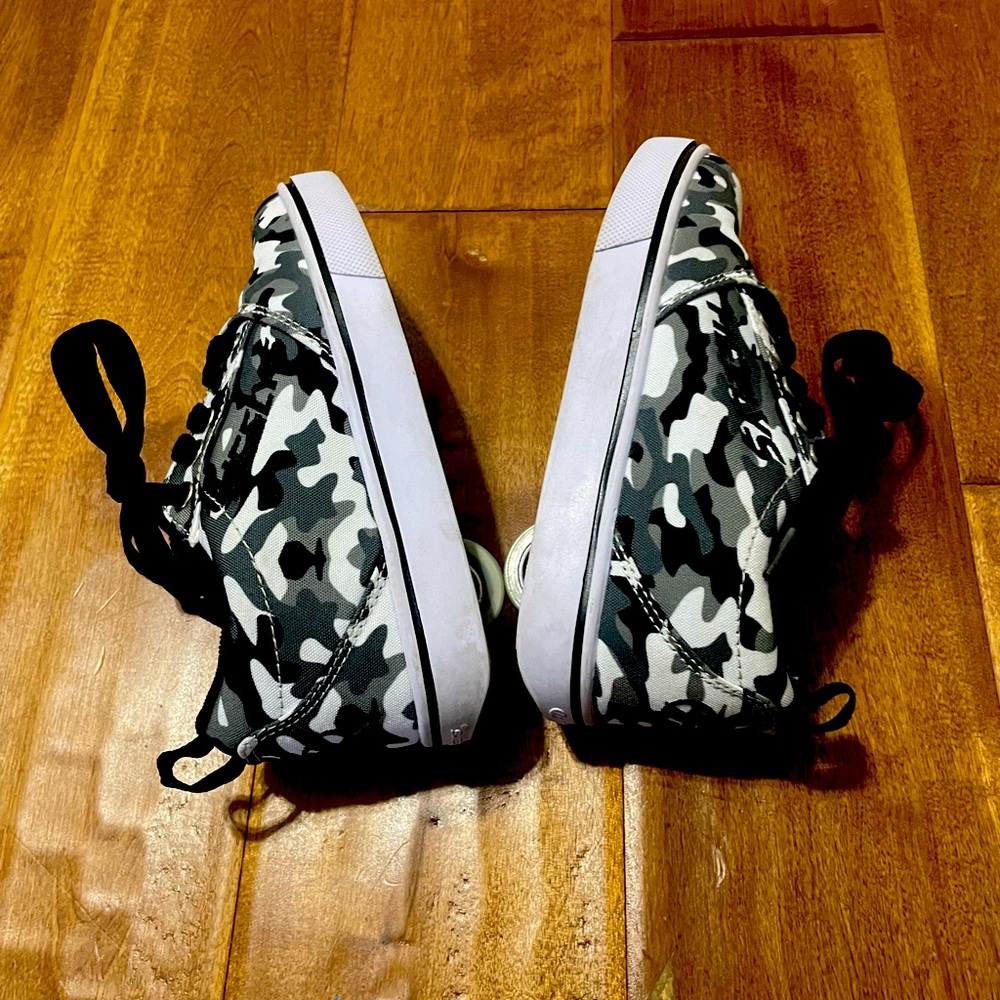 Heelys Black and White Camouflage Sneakers